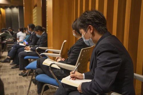 提升精品服务水平 开展宴会服务礼仪培训